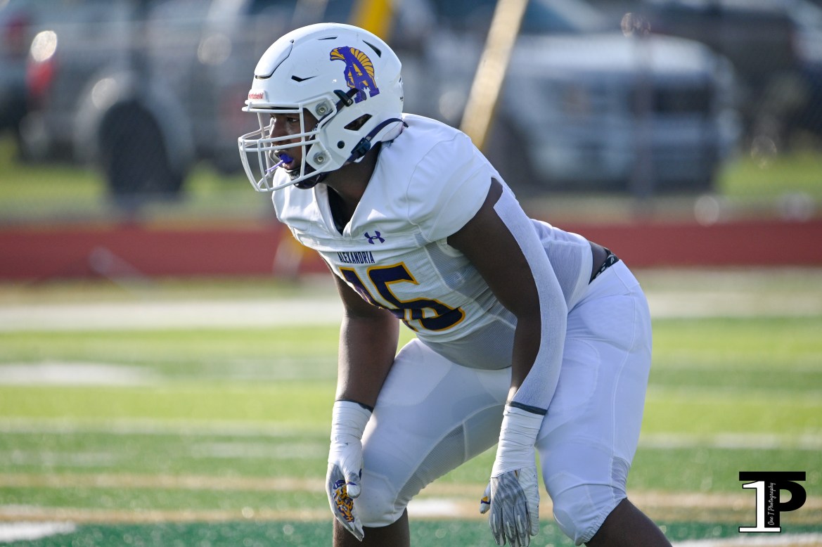 Alexandria linebacker Xzavier White (Photo: Bret H. McCormick, One T Photography)