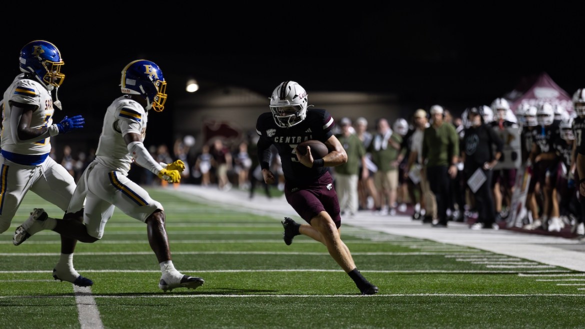 Central QB Max Gassiott