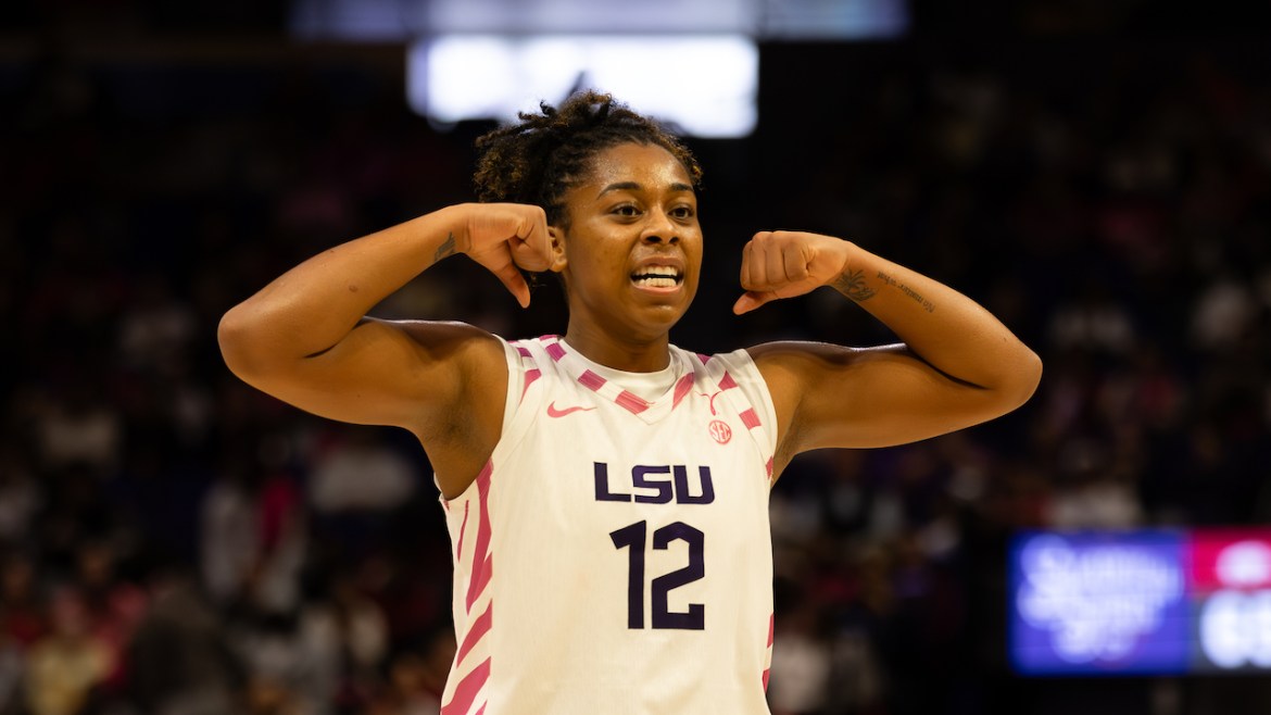LSU G Mikaylah Williams