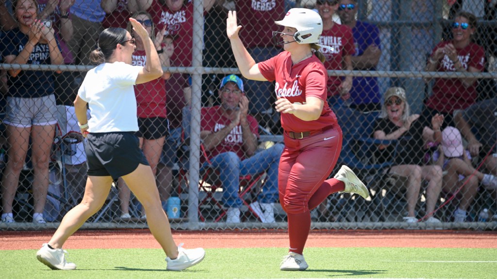 Pineville softball, Ava Moore, Allison Frye