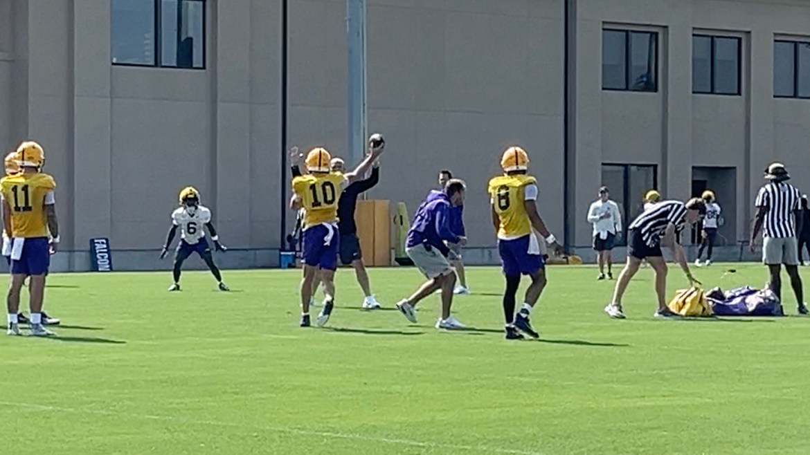 LSU quarterback Sam Leavitt