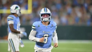 Tulane quarterback Kadin Semonza